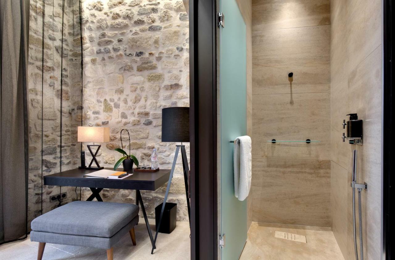Boutique Hotel Des Remparts & Spa Aigues-Mortes Luaran gambar